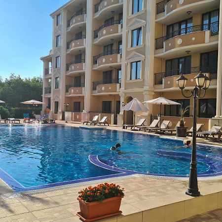 Flora Beach Private Aparthotel Pomorie Luaran gambar