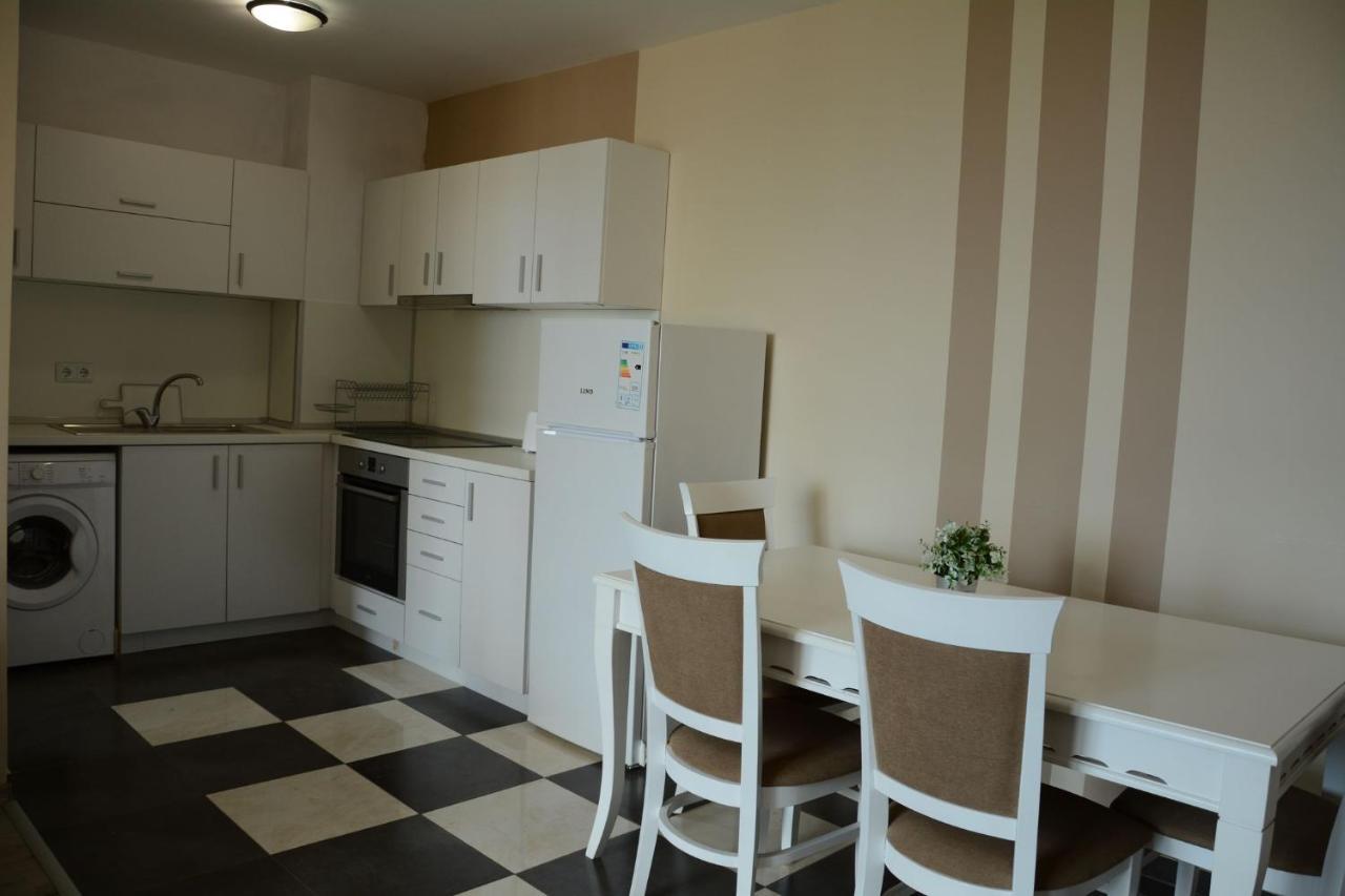 Flora Beach Private Aparthotel Pomorie Luaran gambar