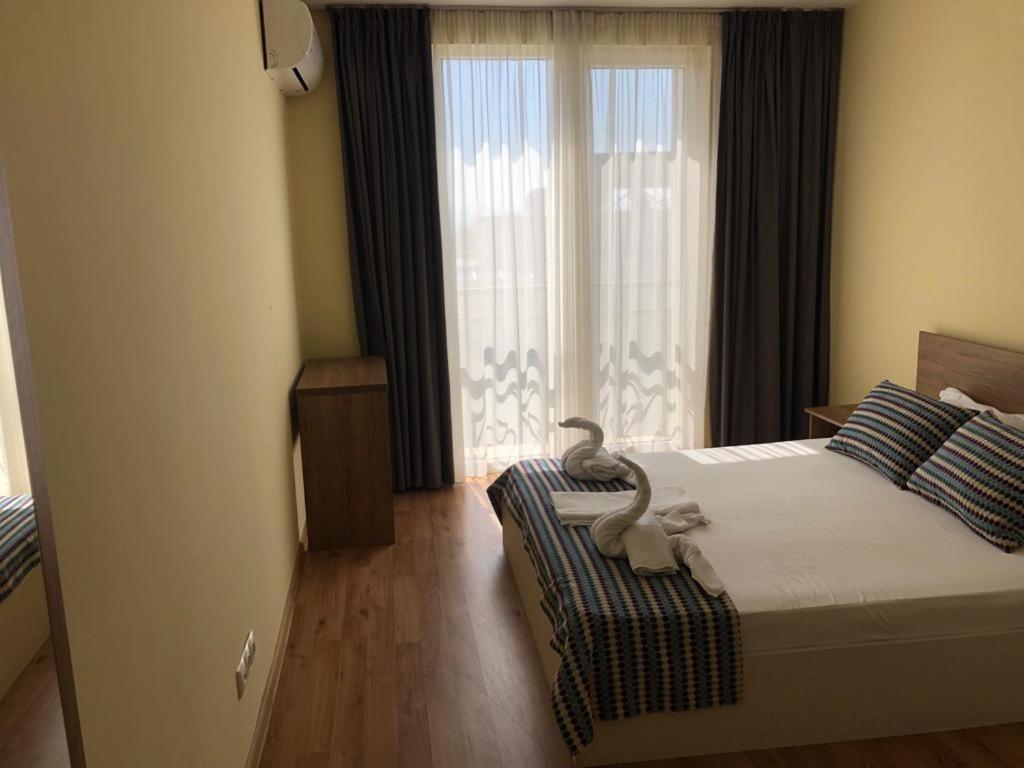 Flora Beach Private Aparthotel Pomorie Luaran gambar